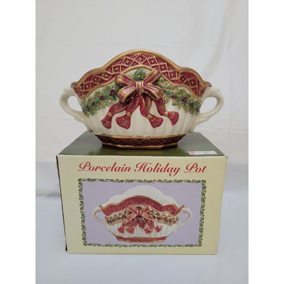 Other - International Bazaar Porcelain Holiday Pot - Christmas #44155459